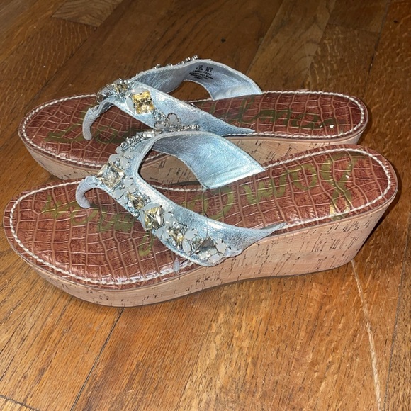 •SAM EDELMAN•LIKE NEW BEJEWELED SILVER LEATHER RANDI CORK WEDGE THONG SANDAL 8.5 - Picture 5 of 9